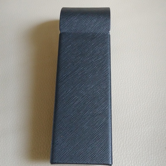 Prada Glasses case L - Picture 10 of 16